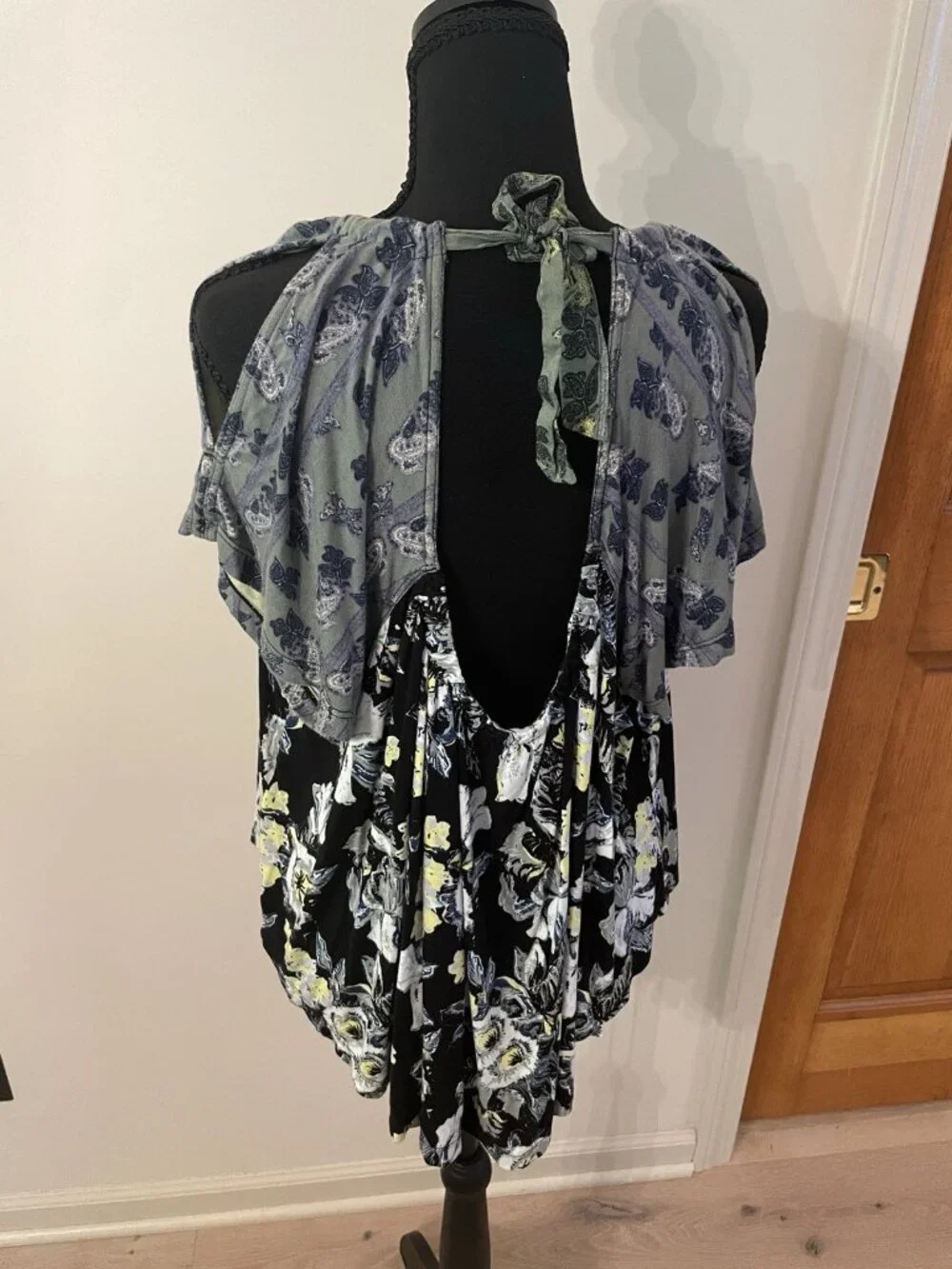 Free People Floral Baja Babe Cold Shoulder Top Flowy Blouse Boho Beach Peasant L